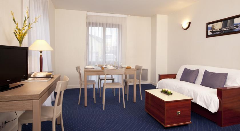 Campanile Blanc-mesnil Hotel 3*