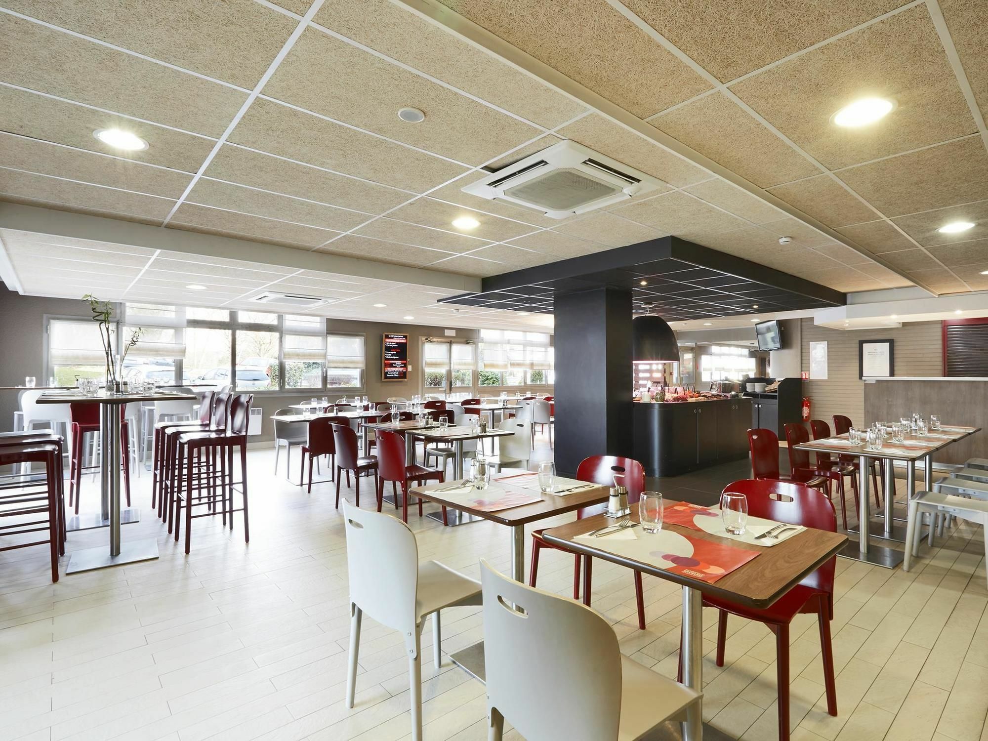 Hotel Campanile Blanc-mesnil